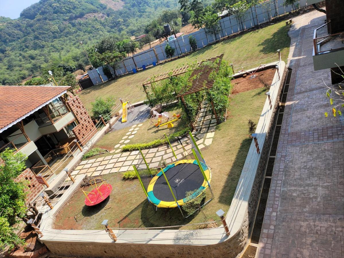 Mastiff Grand La Villae Lonavla Exterior foto