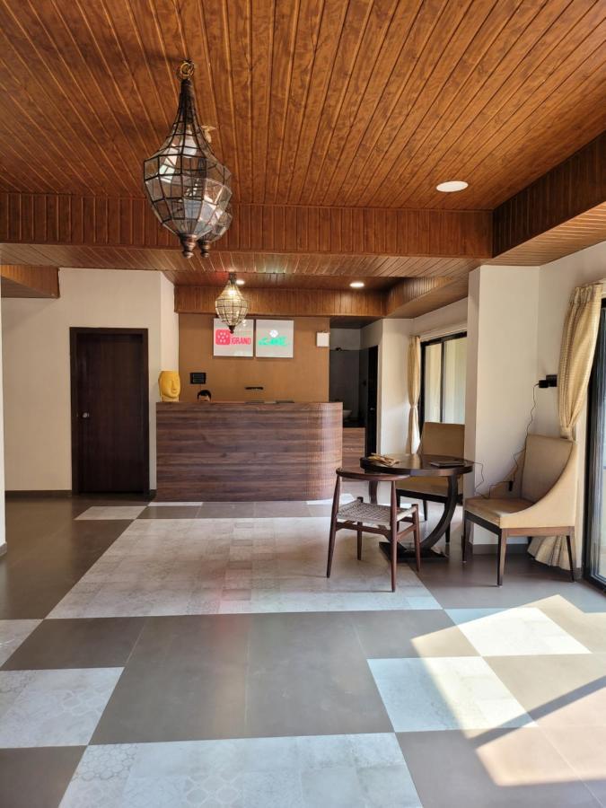 Mastiff Grand La Villae Lonavla Exterior foto
