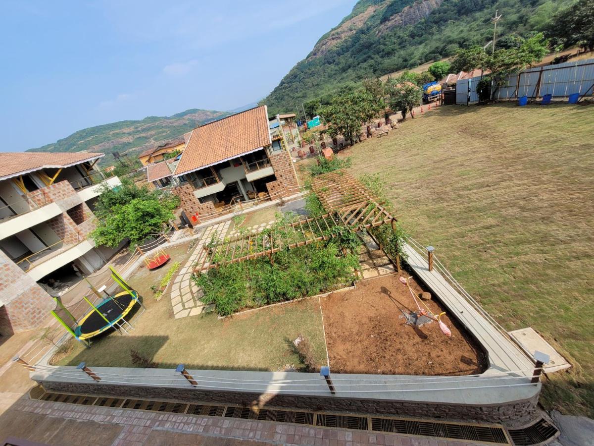 Mastiff Grand La Villae Lonavla Exterior foto