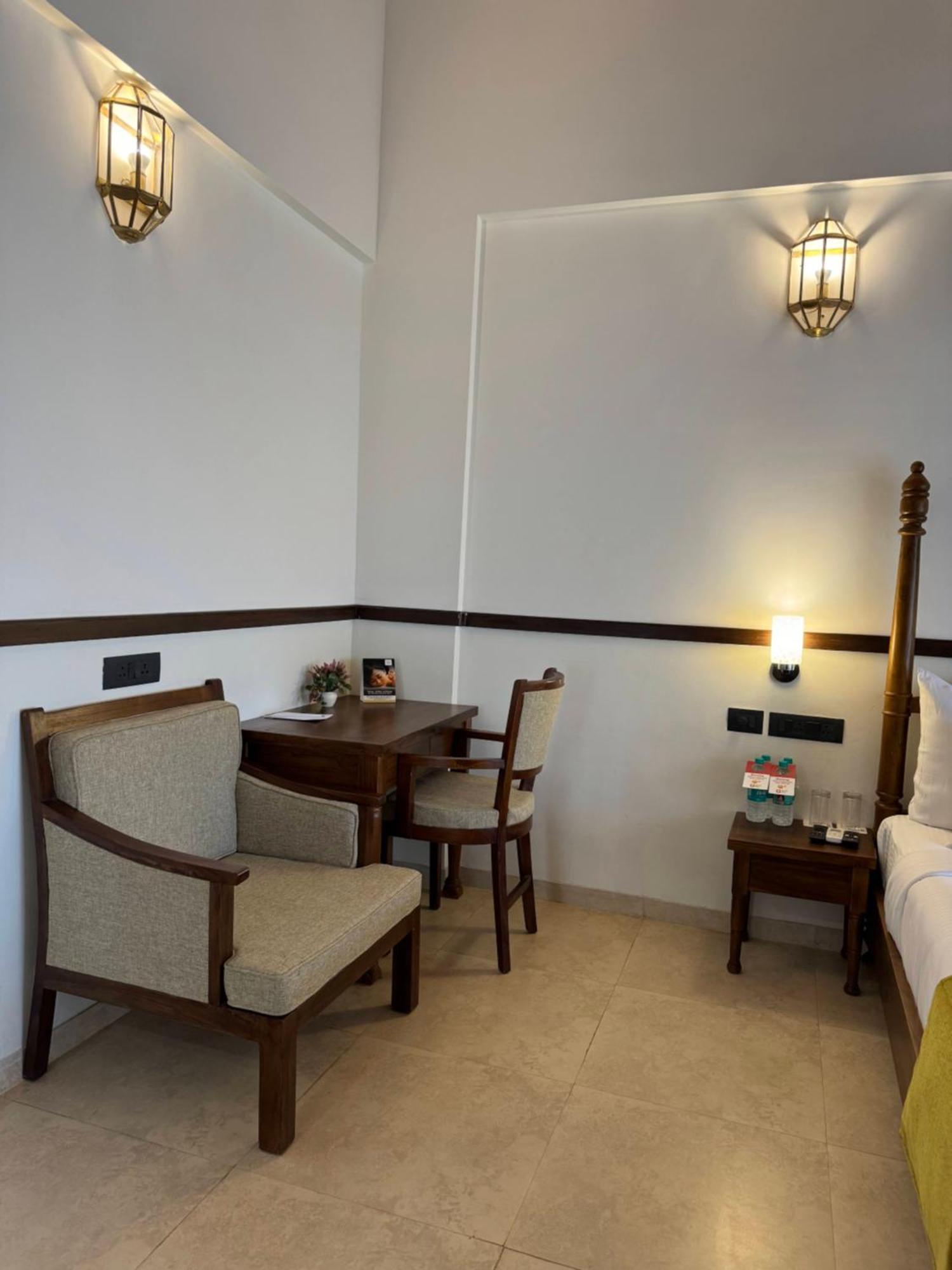 Mastiff Grand La Villae Lonavla Exterior foto